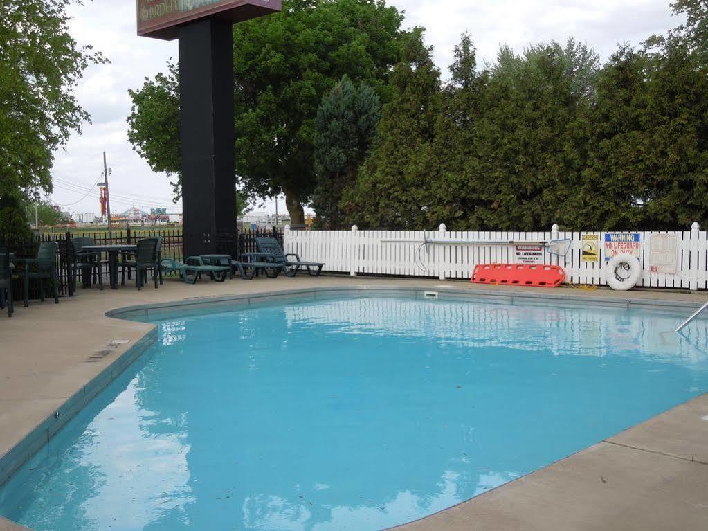 Ourguest Inn & Suites Downtown Port Clinton Ngoại thất bức ảnh